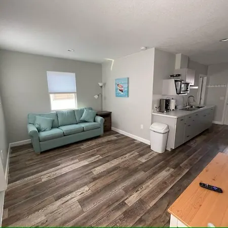 Cottage 22, The Boathouse - Tavares, Florida - Dora Canal Court